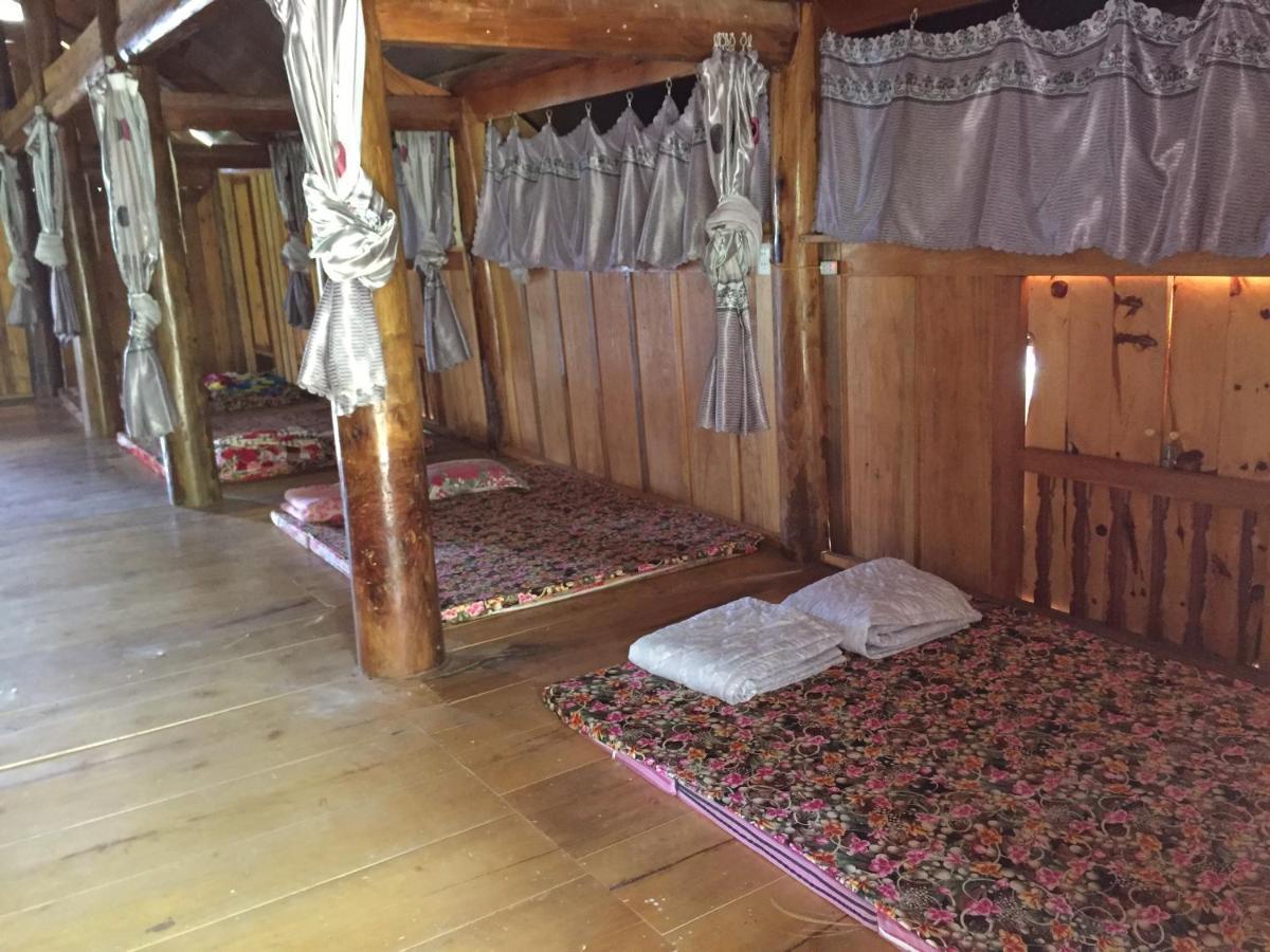 Homestay Hoang Vu Хазянг Екстер'єр фото